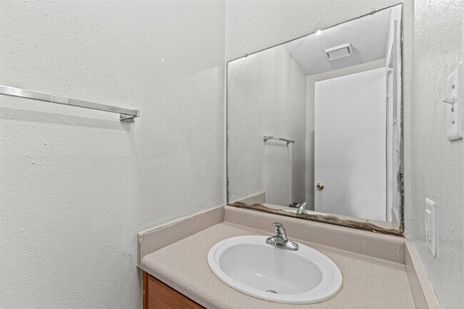 Foto del edificio - 9090 S Braeswood Blvd