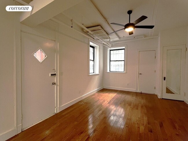 Building Photo - 34 W 86th St