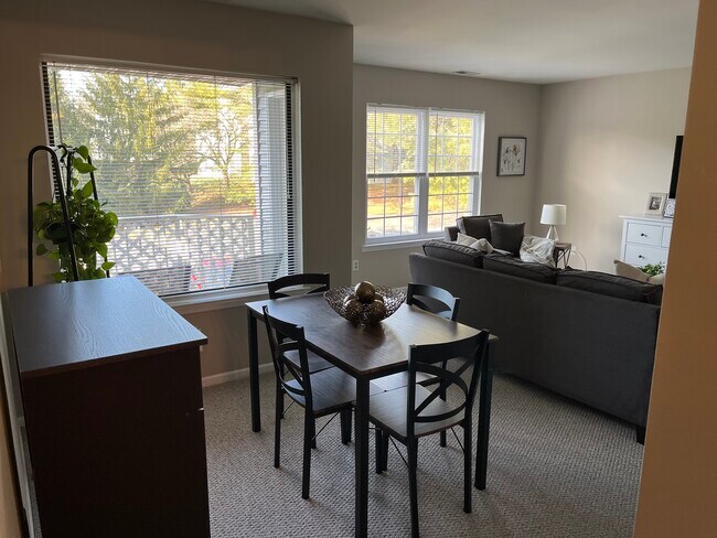 Foto del edificio - 1604 Diamond Drive