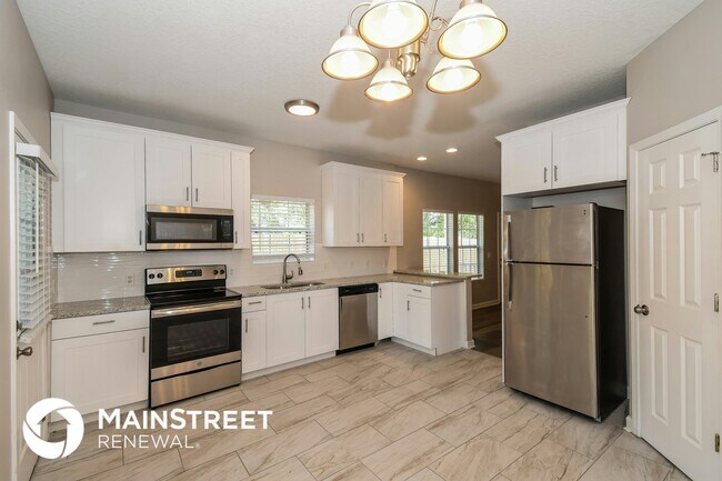 Foto del edificio - 13638 Majestic Ct