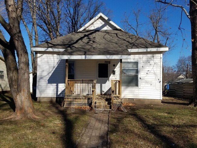 Foto del edificio - 1012 W 3rd St