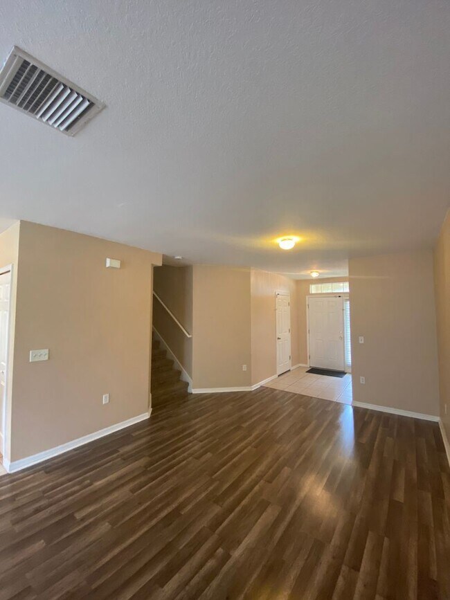 Foto del edificio - 3 br, 2.5 bath House - 6227 OLIVEDALE DRIVE