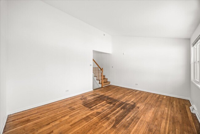 Foto del edificio - 13313 S Eberhart Ave