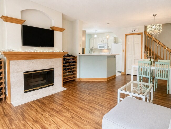 Foto del edificio - 811 Burr Oaks Dr