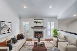 Building Photo - 708 Fowler St