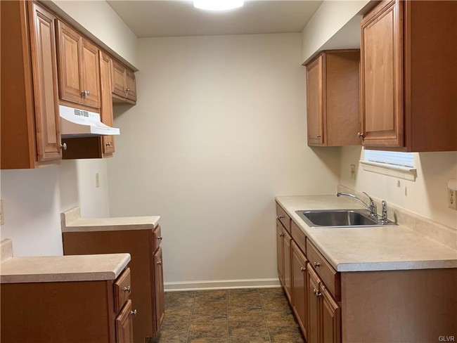 Foto del edificio - 2939 Ithaca St