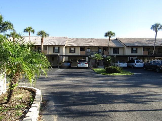 Foto del edificio - 255 Mission Trail S
