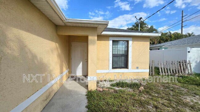 Foto del edificio - 301 NE 24th Ave