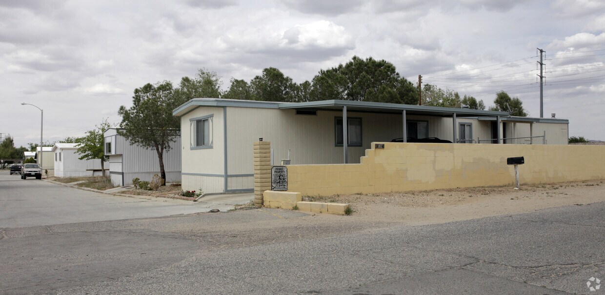 Capri Mobile Home Park Apartments in Adelanto, CA