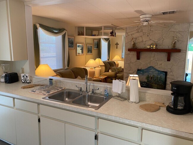 Foto del edificio - Nokomis Beachy Bungalow (Off Season)