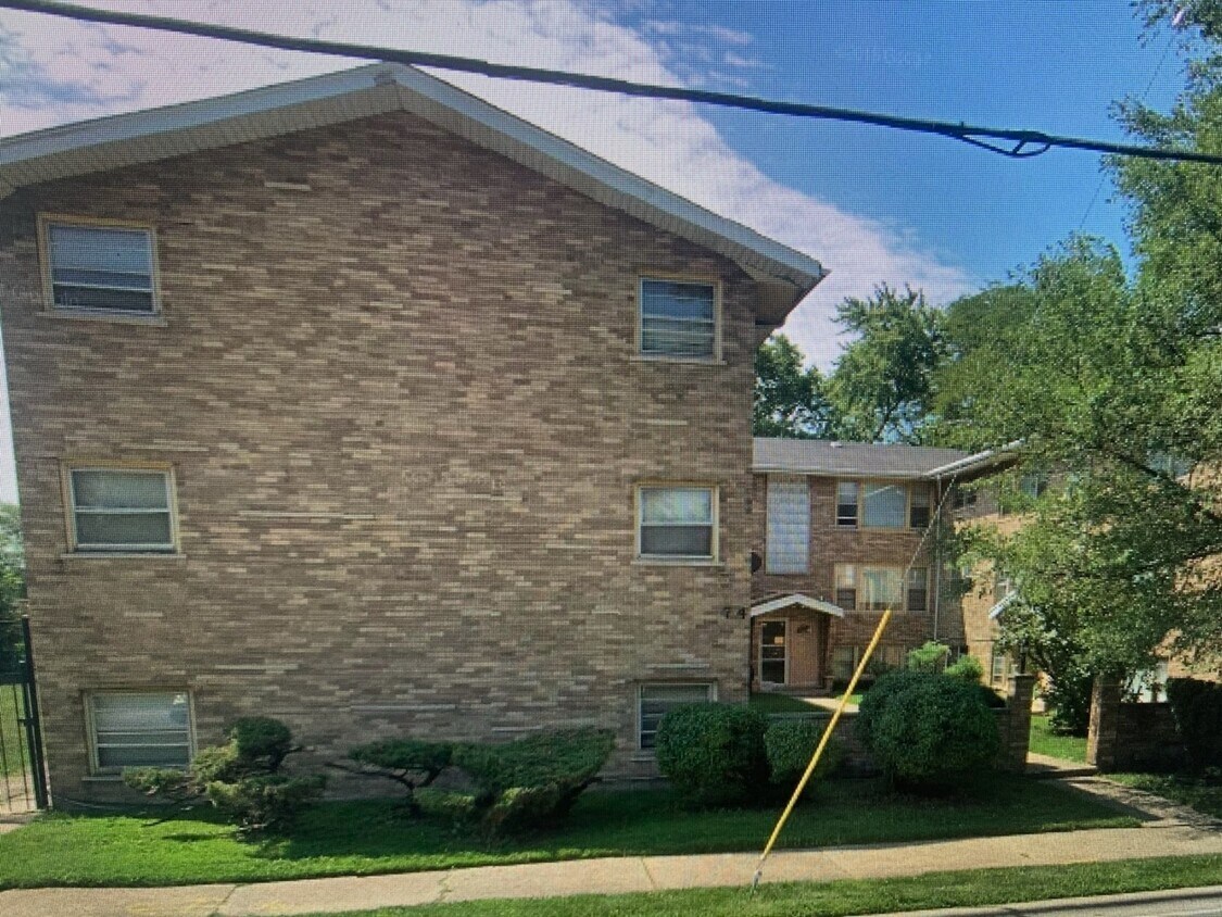 Foto principal - 74 E 138th St