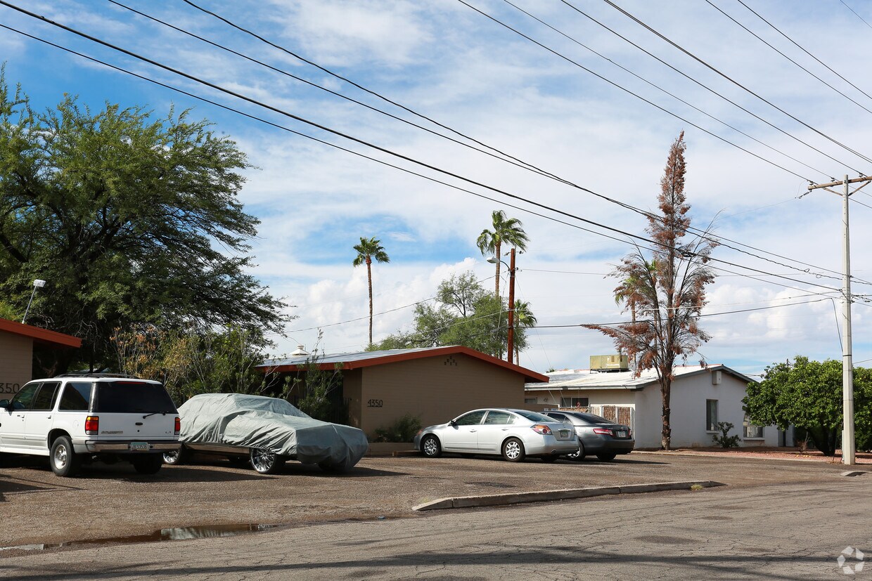 Foto principal - 4350 E Fairmount St