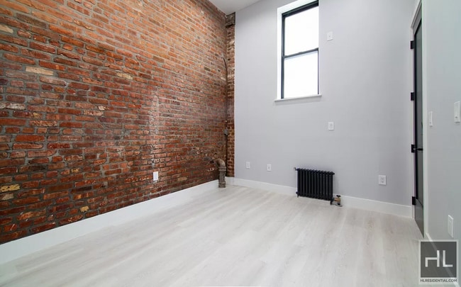 Building Photo - Stanton Street