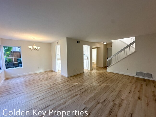 Building Photo - Spacious remodeled townhome in The Cape at...