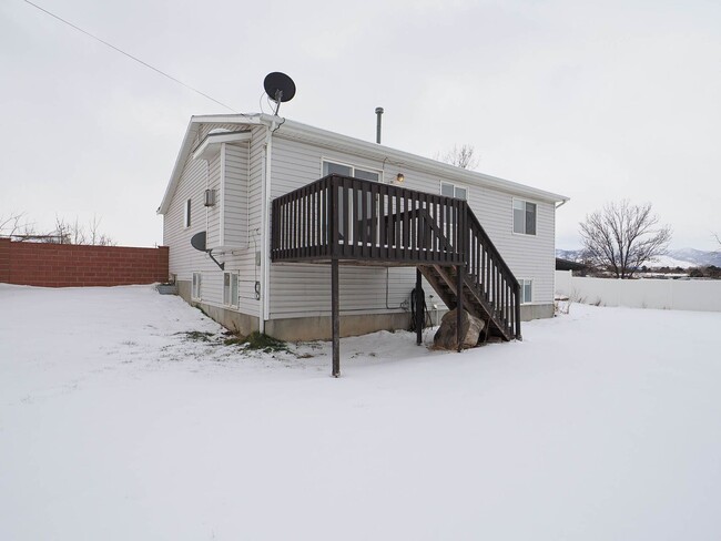 Building Photo - Beautiful Home in West Valley