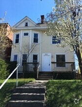 Building Photo - 1410 Indianola Ave
