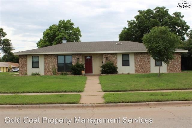 Primary Photo - 4 br, 3 bath House - 2604 Lansing