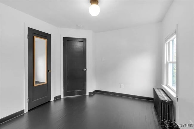 Building Photo - Callodine- 2 unit