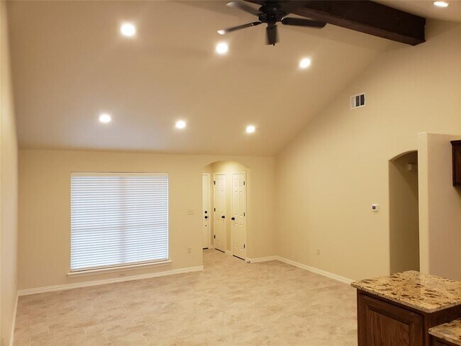 Building Photo - 7413 Stephenson Levy Rd