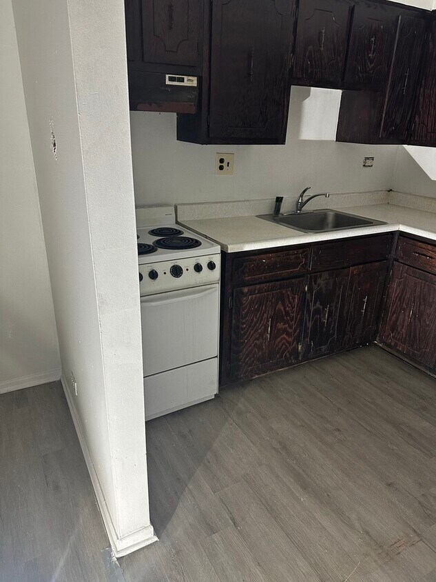 Foto principal - 8725 S State St