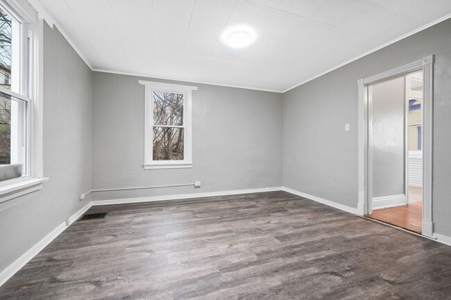 Foto del edificio - Recently Renovated 3 Bedroom House In Bell...