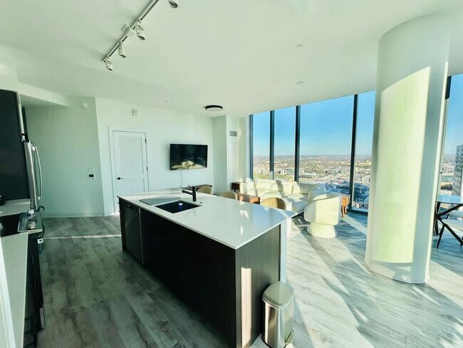 Foto del edificio - 505 W 7th St