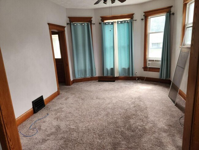 Foto del edificio - 1316 Oak St