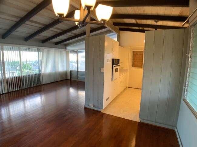 Foto del edificio - Moanalua Gardens (Honolulu) - Great Location - 3 bedroom home