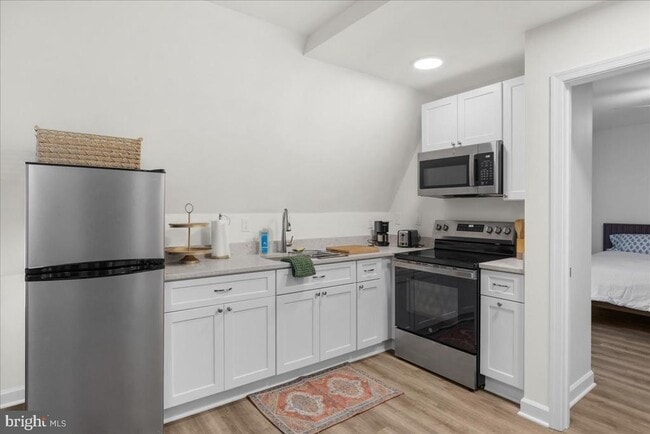 Foto del edificio - 380 Broadview Ave