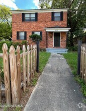 Building Photo - 825 McDuff Ave S