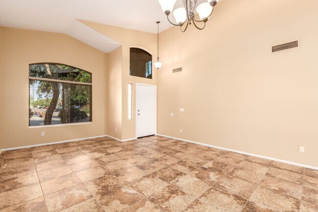 Foto del edificio - Beautiful 4 Bedroom Home in Johnson Ranch!