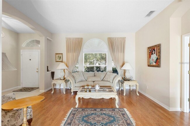 Photo - 713 Mountain Ash Way Unit House