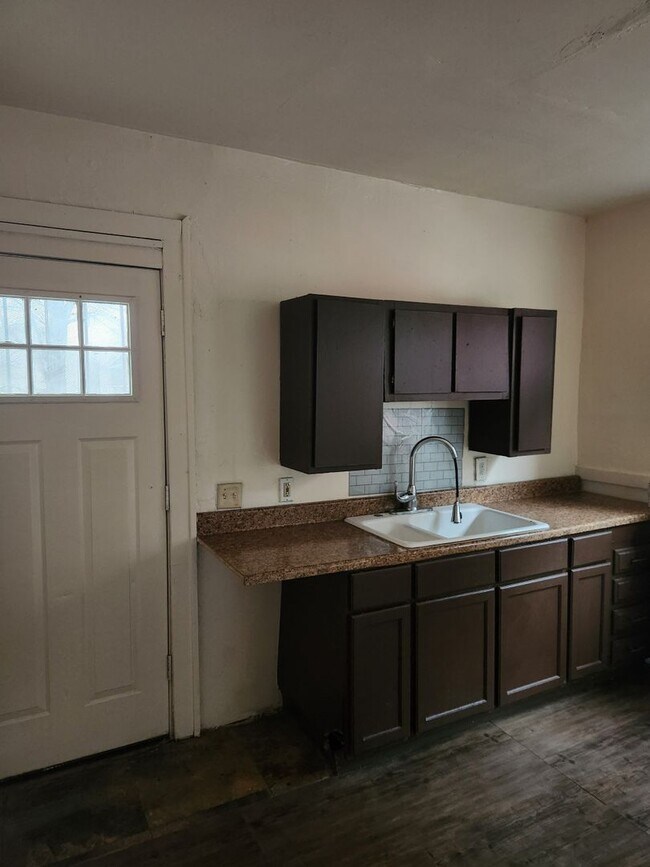 Cleveland East Side Single House Rental in Cleveland, OH