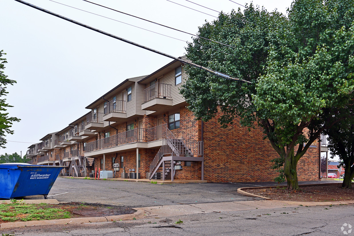 Back South Photo - The Terrace Townhomes