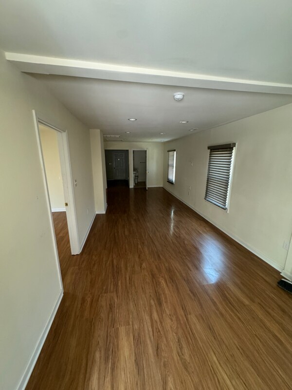 Foto del edificio - 2412 Waverly St