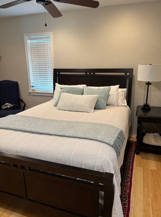 Foto del edificio - 1015 NE Mustang Dr