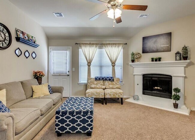 Foto del edificio - 7332 NW 148th St