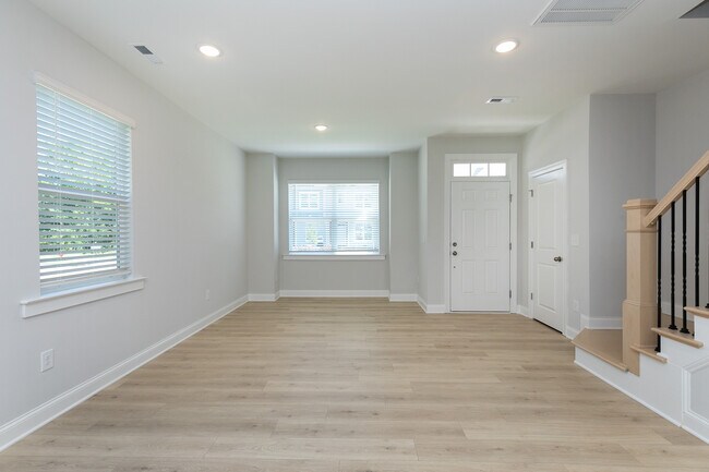 Foto del edificio - 341 Old Grove Ln
