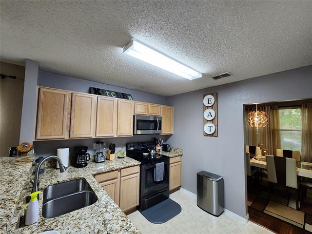 Foto del edificio - 5420 Comanche Wells Dr
