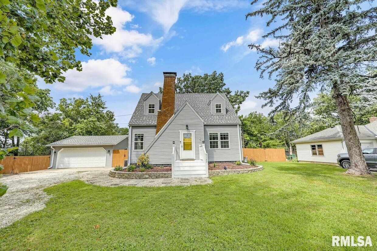 Primary Photo - 5127 N Sheridan Rd