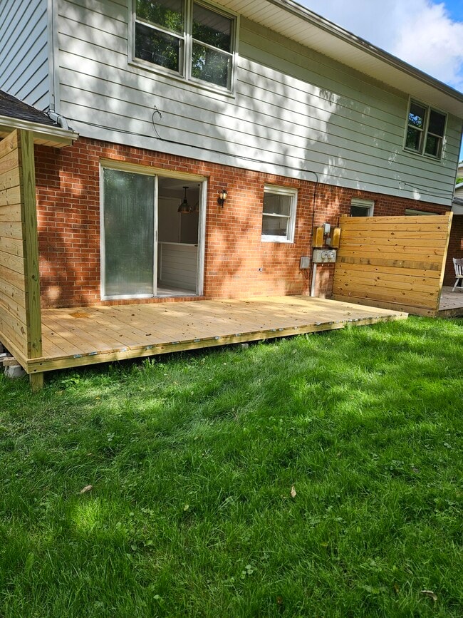 Building Photo - 453 Cobblestone Ave NE