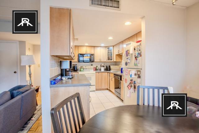 Foto principal - 2 bedroom in Allston MA 02134