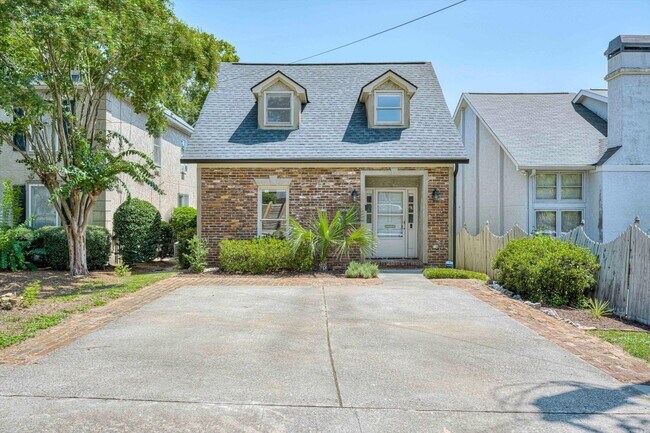 Building Photo - 1054 Hickman Rd