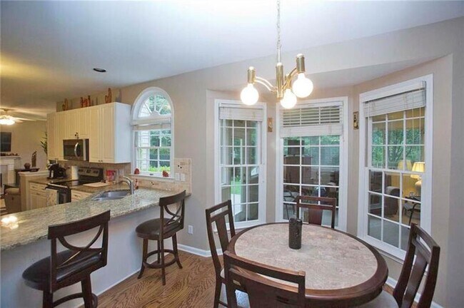 Building Photo - 7125 Amberleigh Way