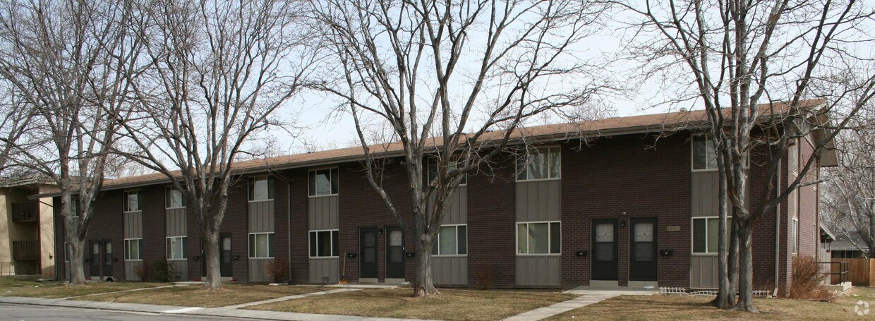 Primary Photo - 1402 Stuart St