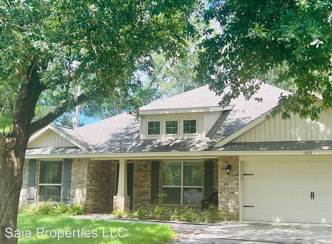 4 br, 2 bath House 13177 Vincent Court House for Rent in Foley, AL