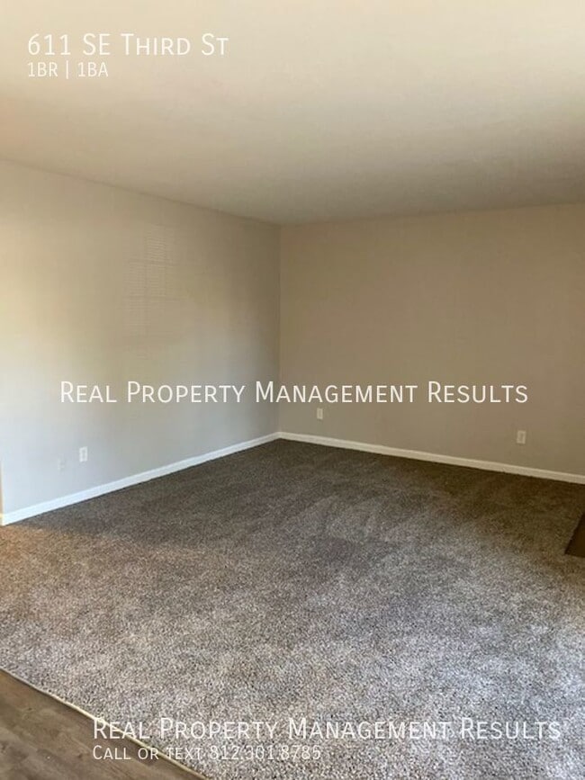 Foto del edificio - 611 SE Third St-