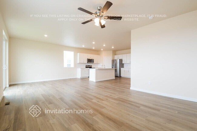 Building Photo - 889 Harvard St