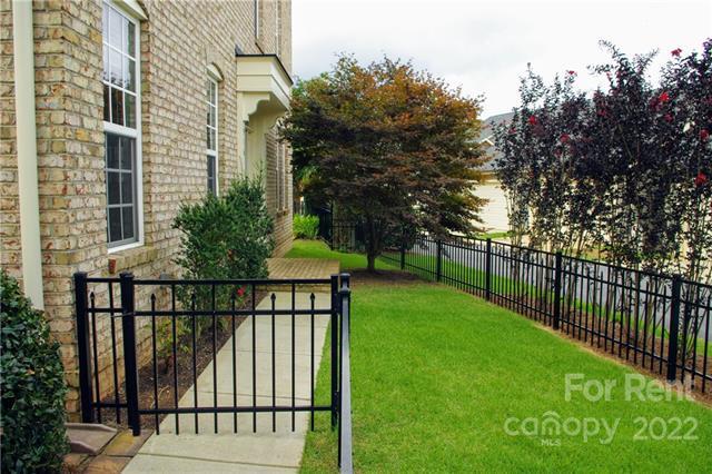 Foto del edificio - 916 Gardners Way