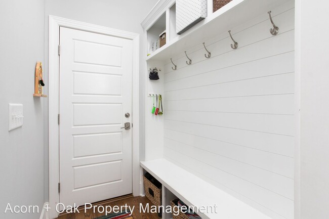 Building Photo - 4 br, 3.5 bath House - 310 Clarkson Ridge Ln.